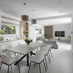 Villa In Hasselroth With Swimming Pool Tar-Vabriga